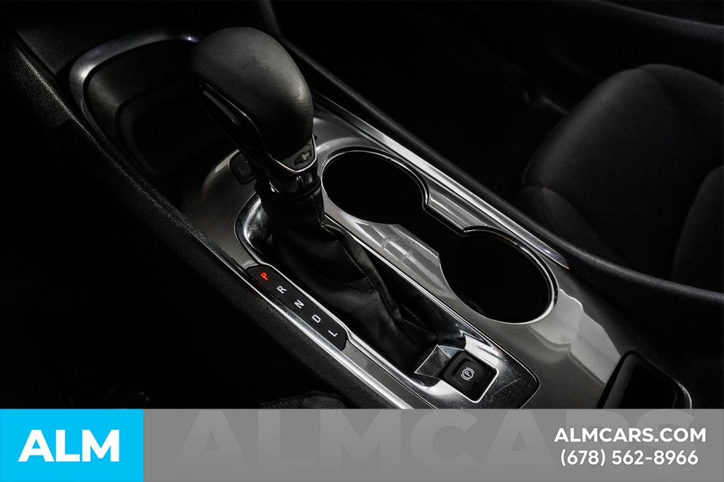 Used 2025 Black Chevrolet LT image 41
