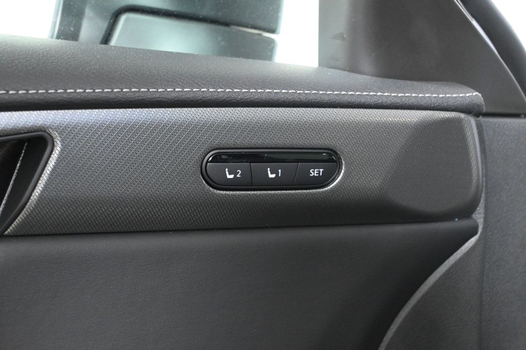 Thumbnail: 2026 INFINITI QX60 - 24