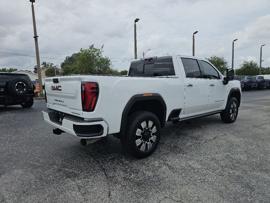 2024 GMC Sierra 2500HD Denali 5