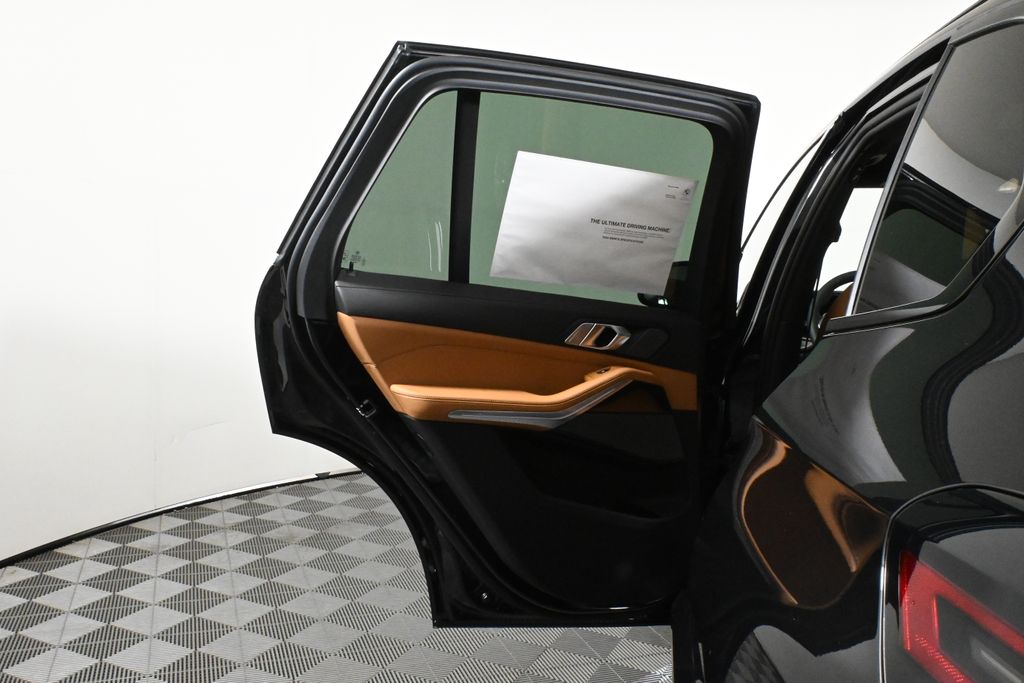 Thumbnail: 2026 BMW X5 - 32