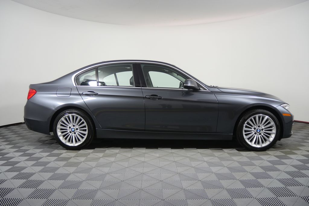 Thumbnail: 2015 BMW 3 Series - 2