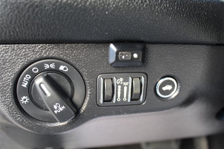 Used Car 2019 Dodge Challenger  Sxt For Sale Under $20,000 In Georgetown, Texas