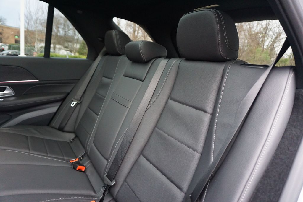 Thumbnail: 2026 Mercedes-Benz GLE - 14