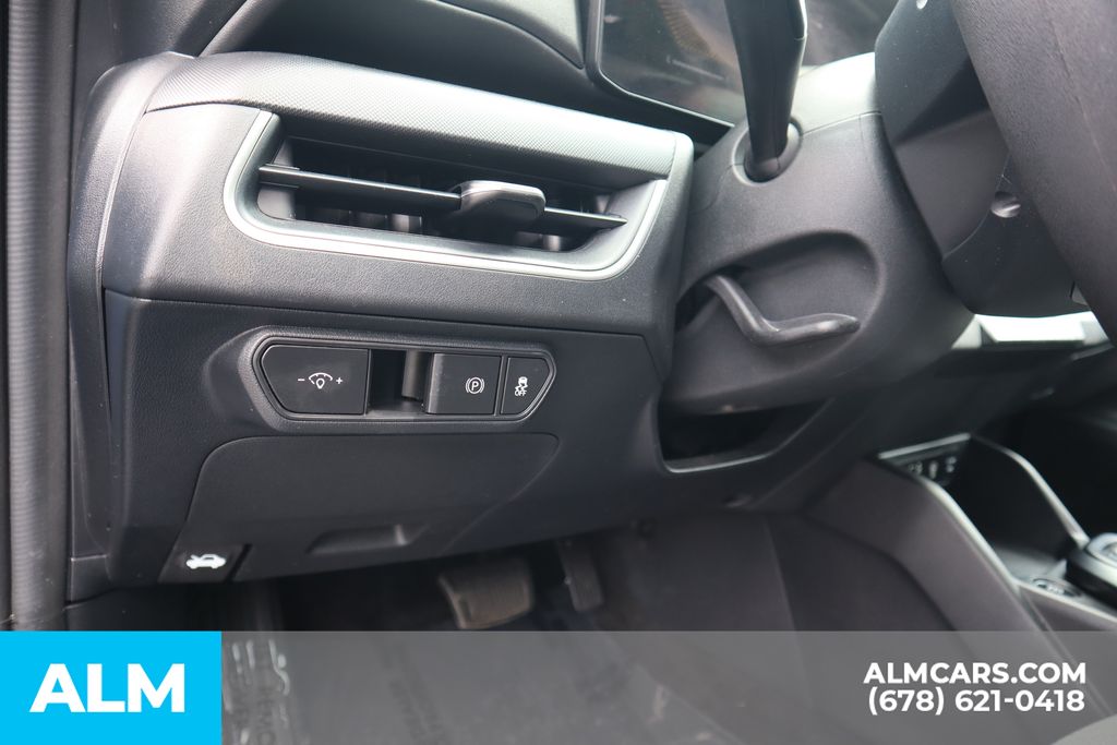 Used 2025 Blue Kia LXS image 13