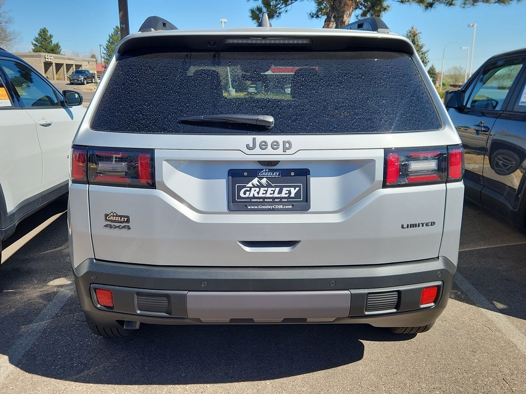 View vehicle photo 4