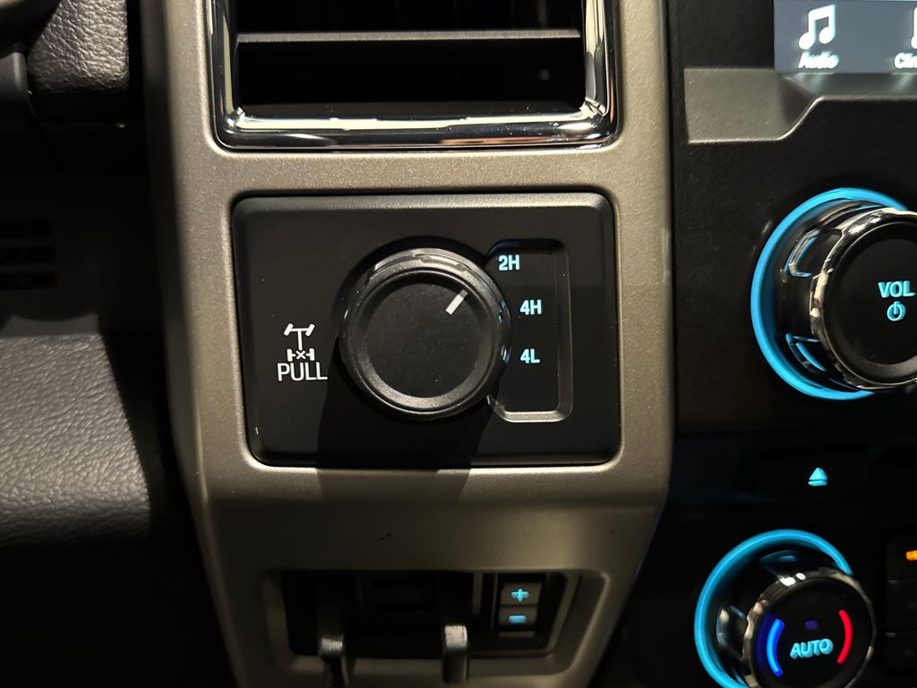 Certified Used 2018 Gray Ford Lariat image 29