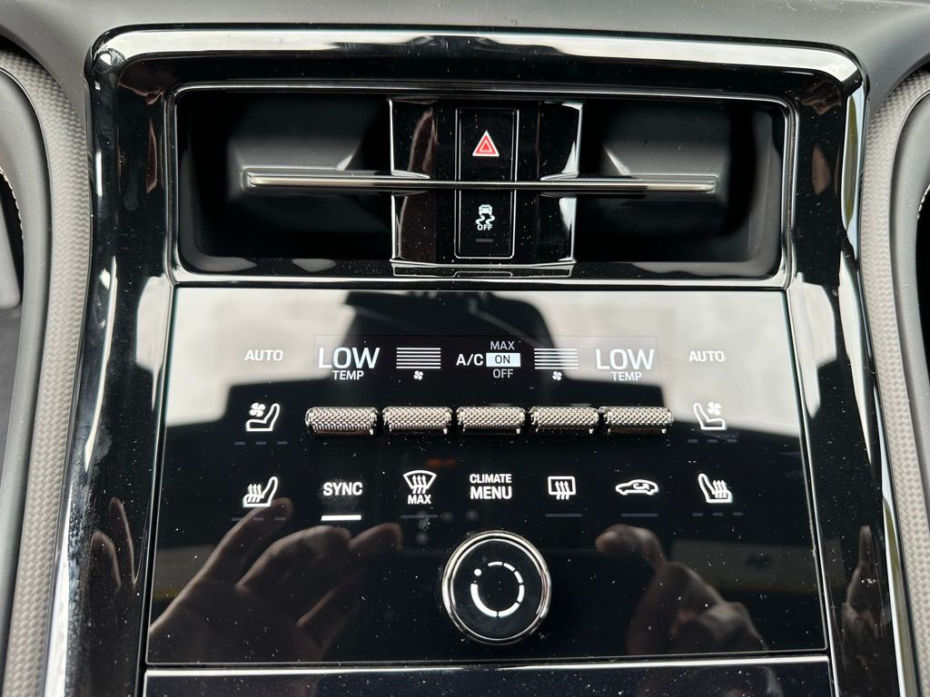 Thumbnail: 2025 Porsche Panamera - 24