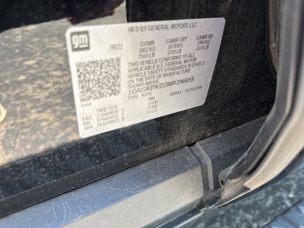 Used 2021 Black Chevrolet Z71 image 10
