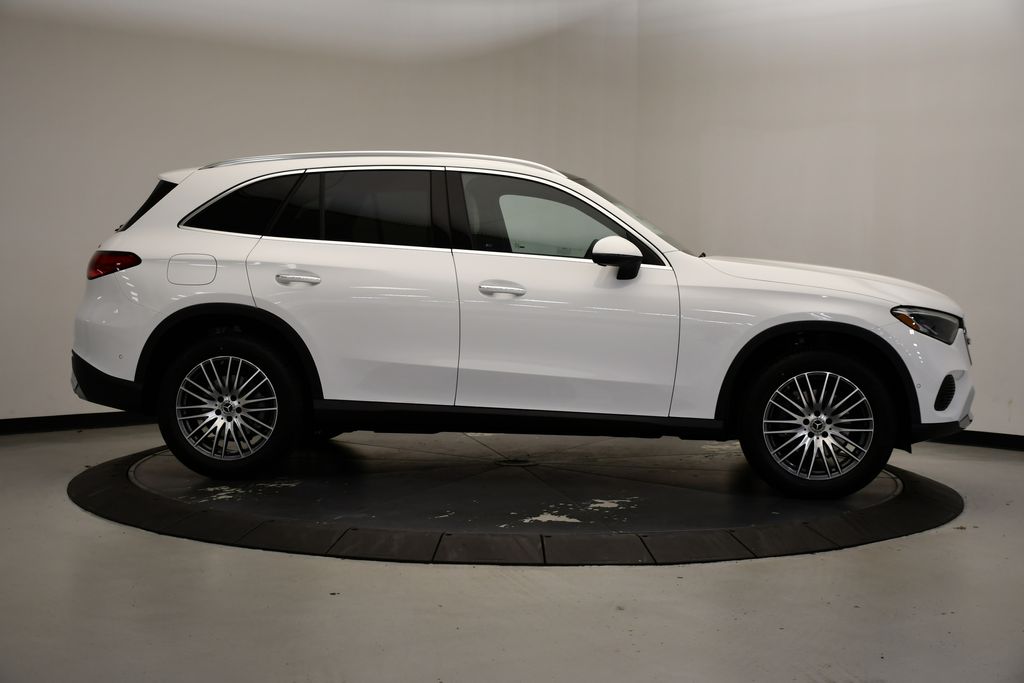 Thumbnail: 2026 Mercedes-Benz GLC - 6