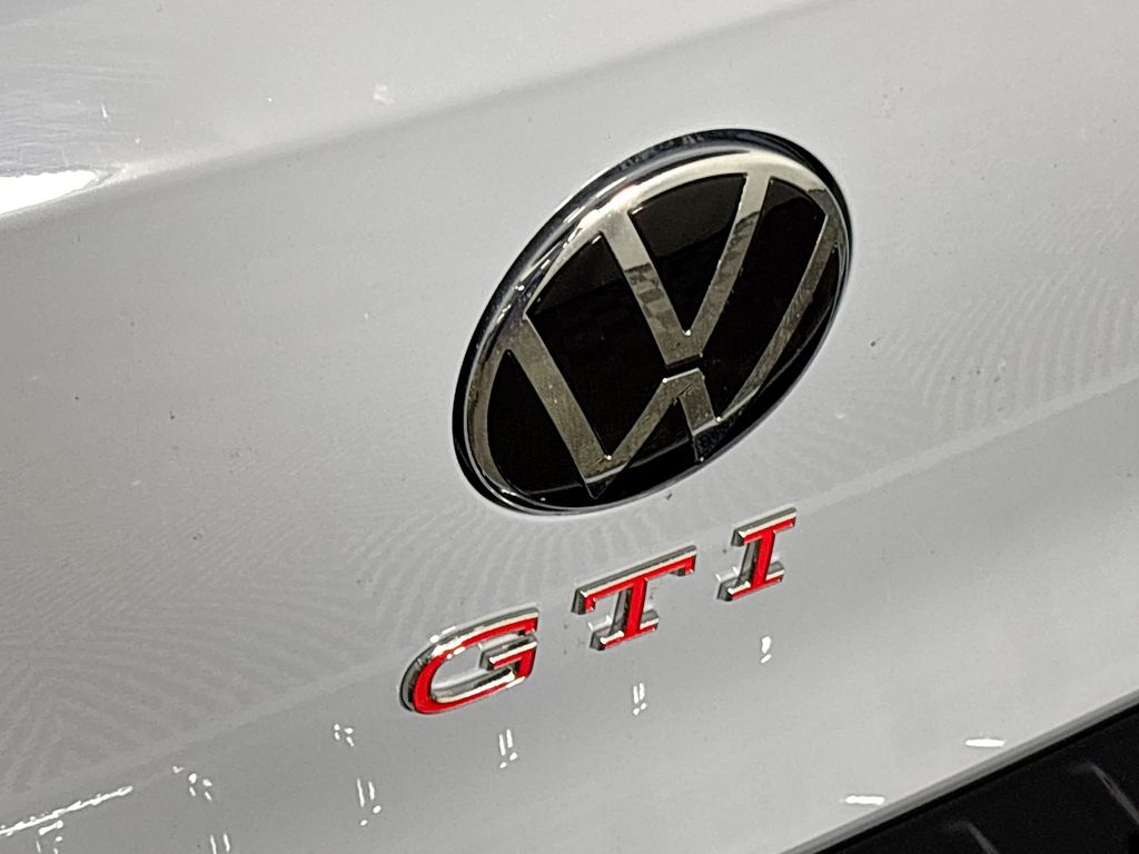 2025 Volkswagen Golf GTI 2.0T SE