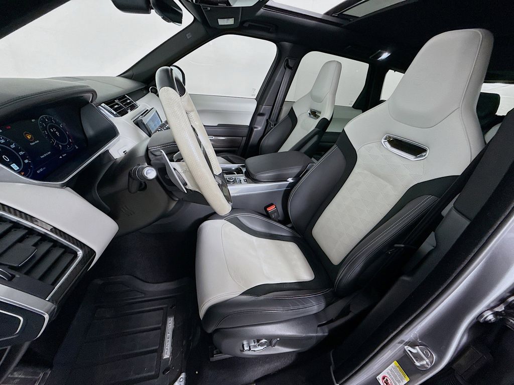 Thumbnail: 2022 Land Rover Range Rover Sport - 21