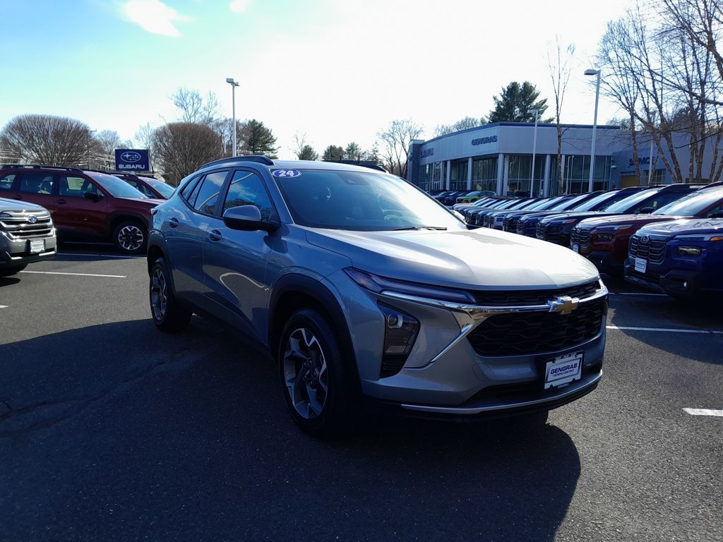 2024 Chevrolet Trax LT FWD
