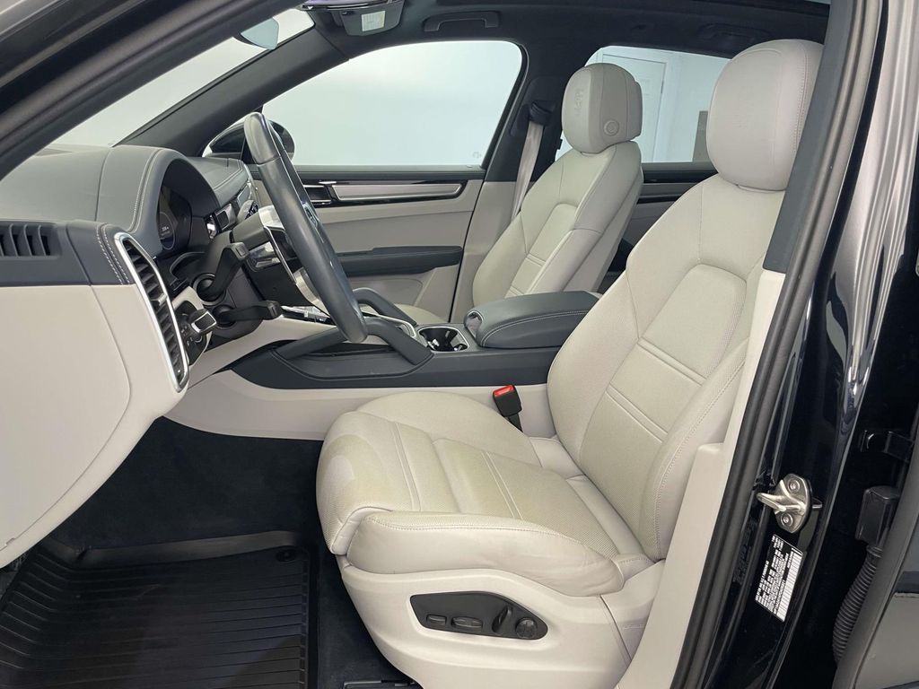 2023 Porsche Cayenne Platinum Edition Blue at Audi Porsche Sewickley