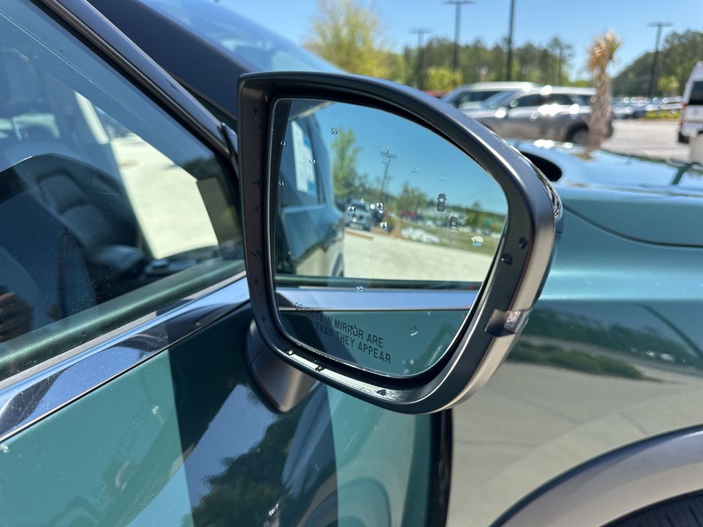 2022 Obsidian Green Pearl/Super Black Nissan Pathfinder SL 4X4 SUV