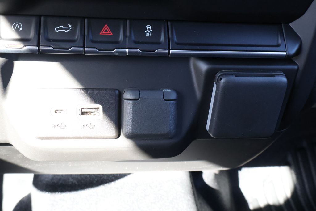 Thumbnail: 2026 Chevrolet Silverado 1500 - 27