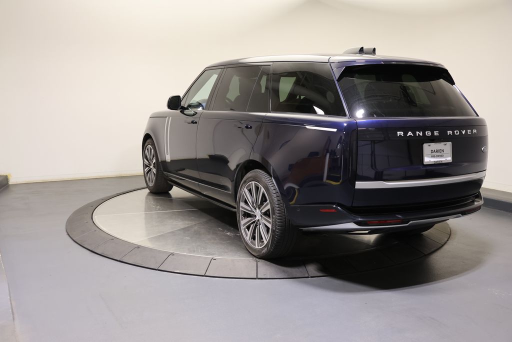 Thumbnail: 2023 Land Rover Range Rover - 3