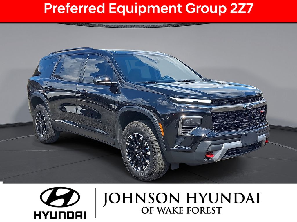 Mosaic Black Metallic 2024 Chevrolet Traverse SUV / Crossover Four-Wheel Drive 8-Speed Automatic