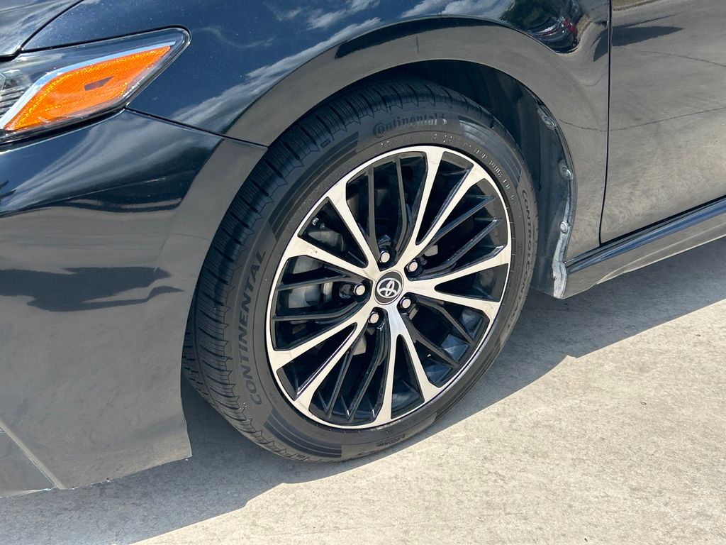 Used 2019 Toyota Camry Sedan