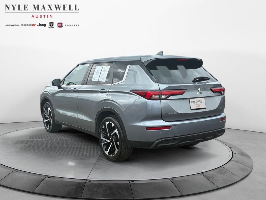 Used Car 2024 Mitsubishi Outlander  Se For Sale Under $25,000 In Austin, Texas