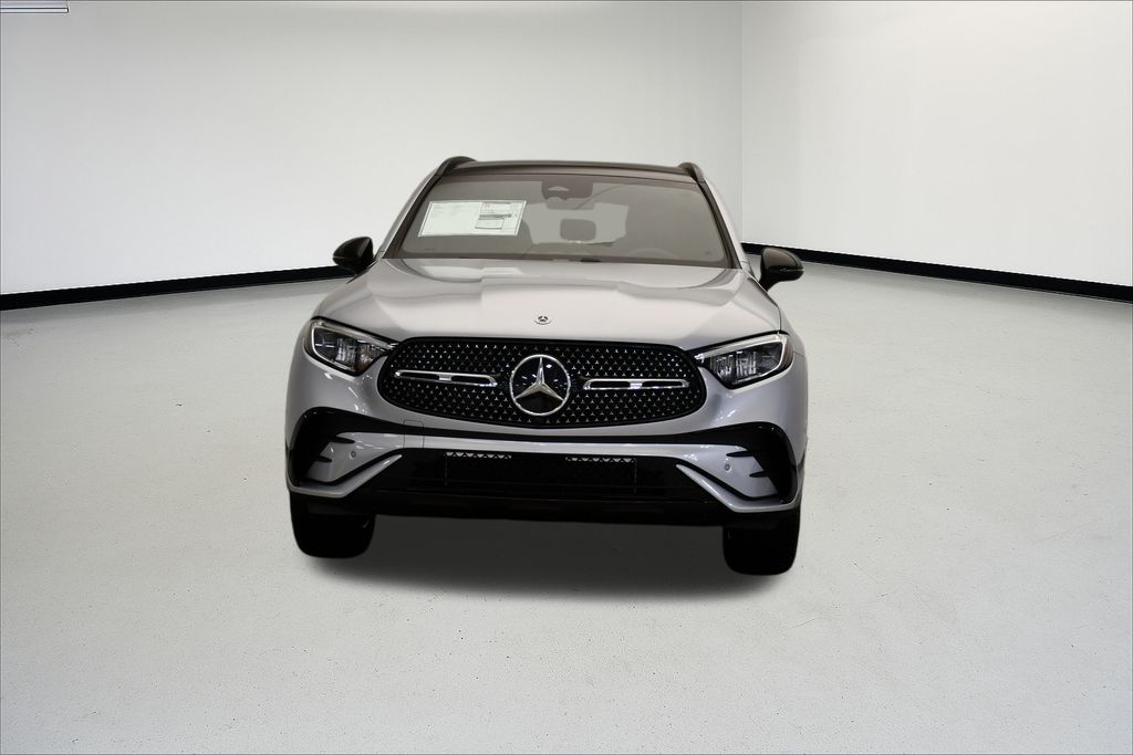 Thumbnail: 2026 Mercedes-Benz GLC - 8