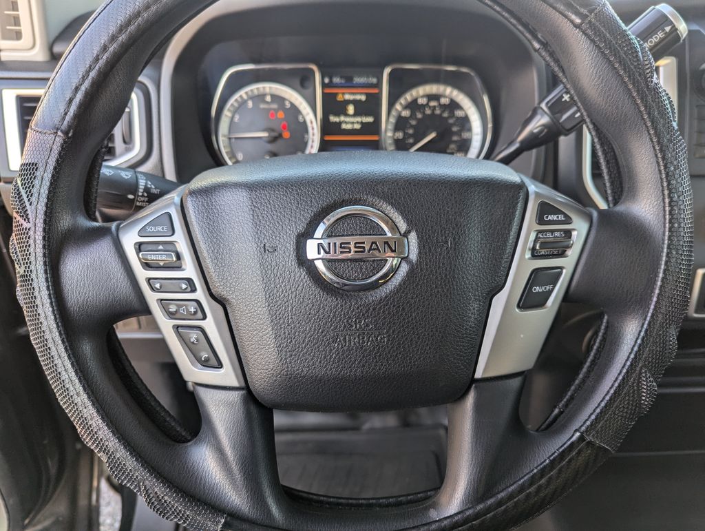 2019 Nissan Titan S 17