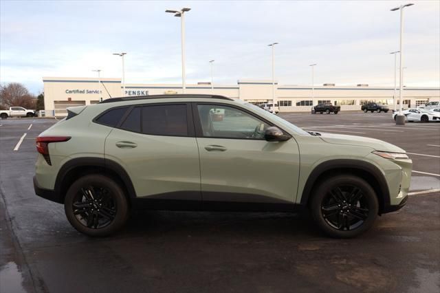 Thumbnail: 2026 Chevrolet Trax - 9