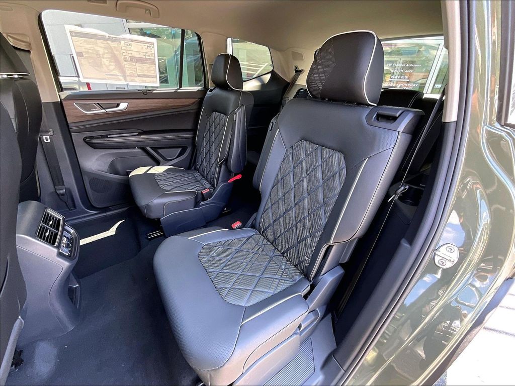2026 Volkswagen Atlas — photo 15