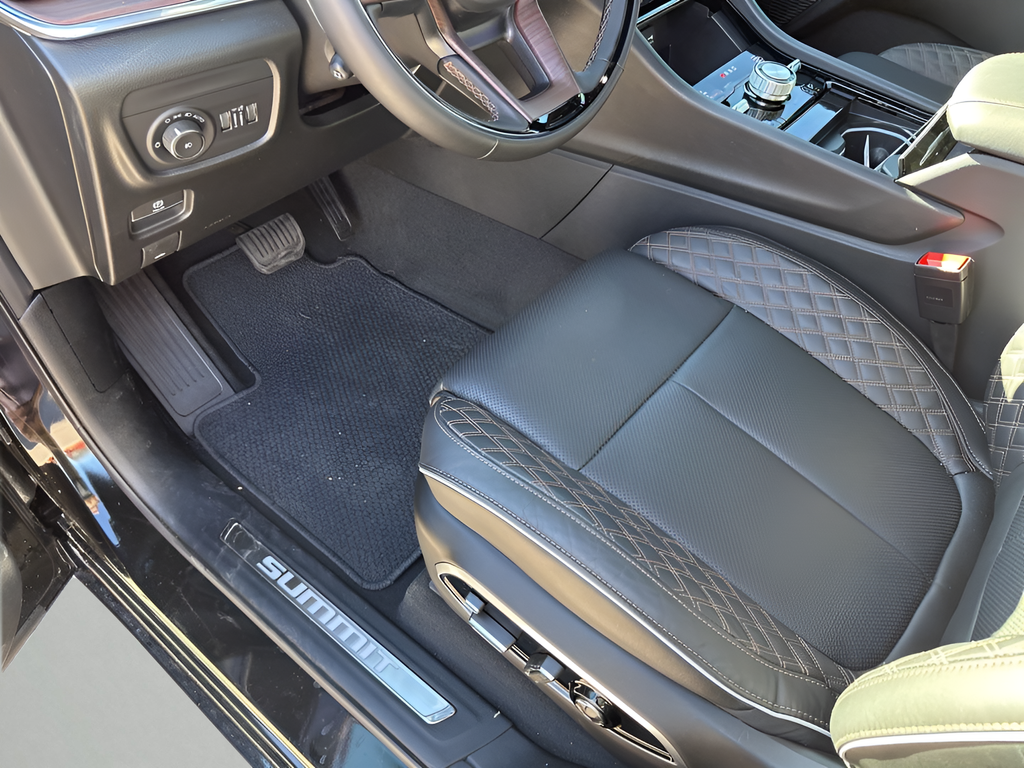 New Car 2025 Jeep Grand Cherokee L  Summit For Sale Under $60,000 In Austin, Texas