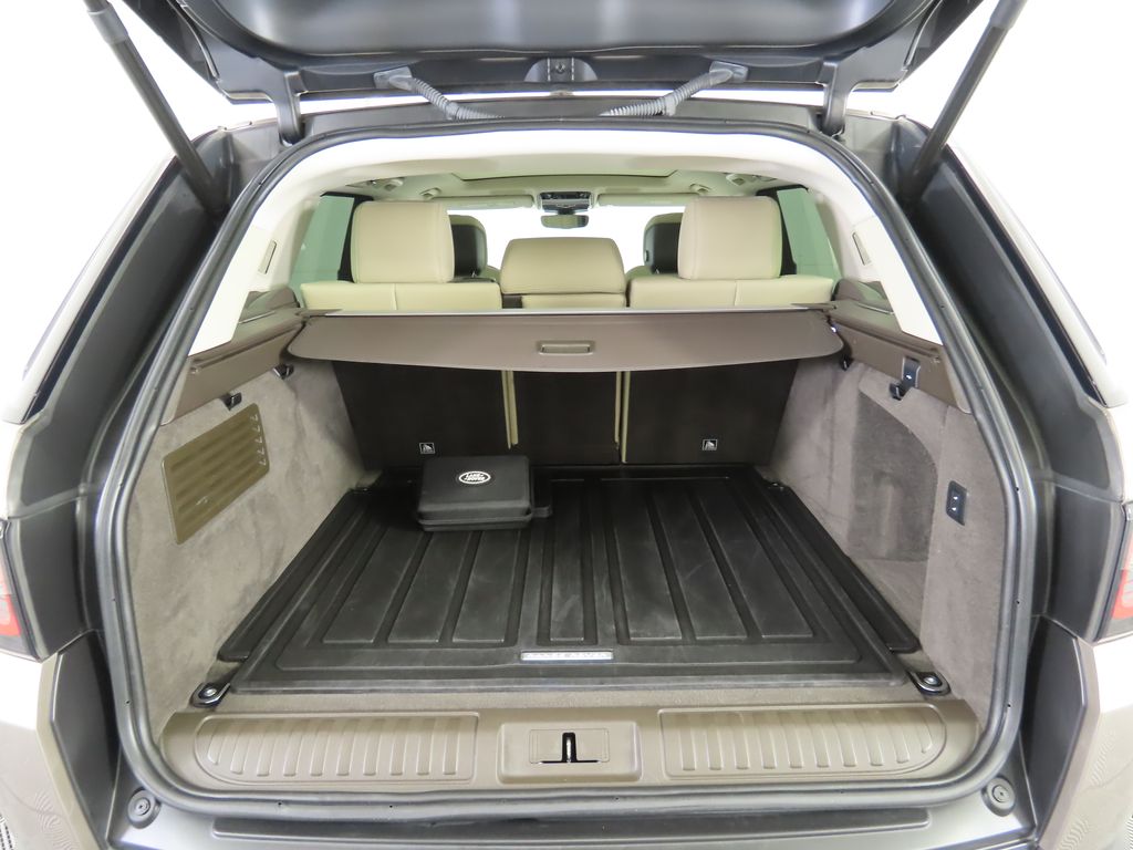 Thumbnail: 2022 Land Rover Range Rover Sport - 29