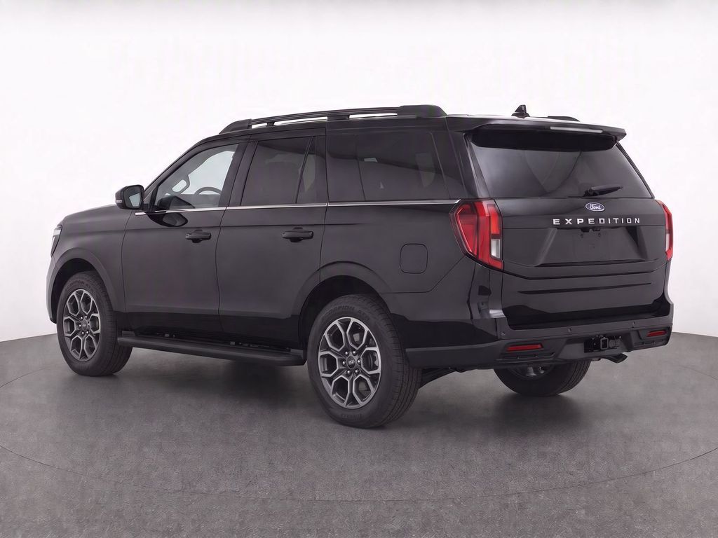 New 2027 Agate Black Metallic Ford Active image 4