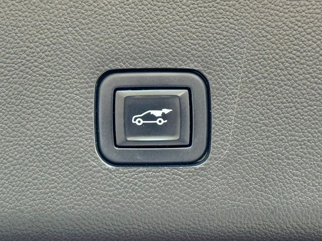 Used 2022 Chevrolet Traverse SUV