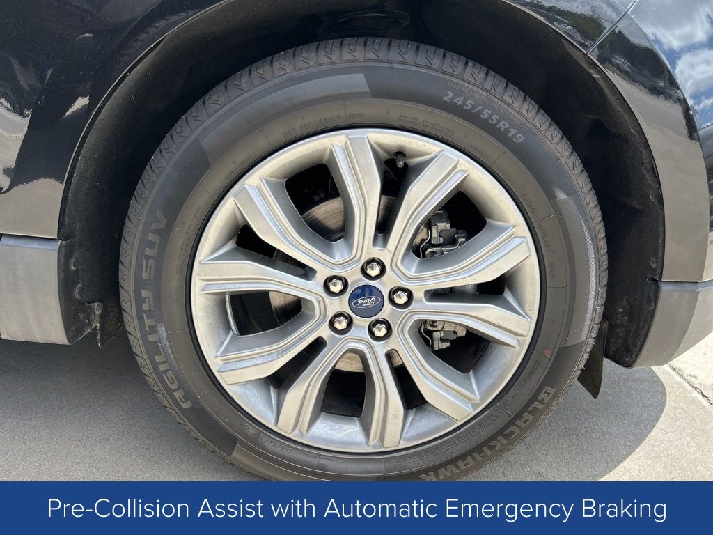2019 Ford Edge Titanium
