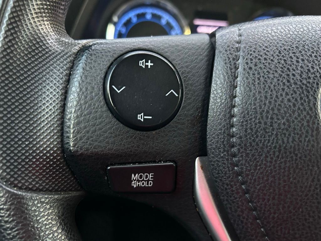 Thumbnail: 2018 Toyota Corolla - 19