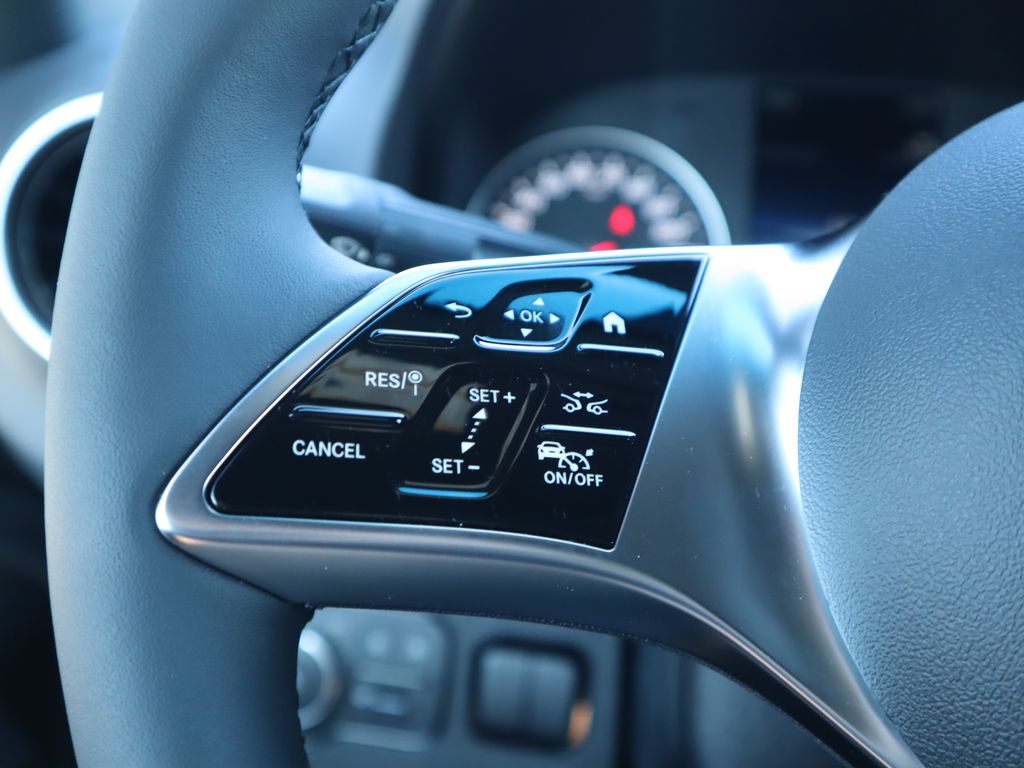 Thumbnail: 2025 Mercedes-Benz Sprinter - 12