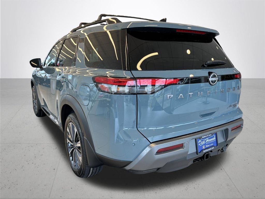 2026 Nissan Pathfinder Platinum