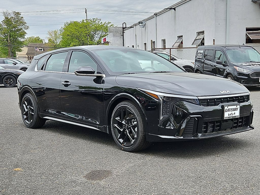 2026 Kia K4 GT-Line Turbo AT Hatchback's photo