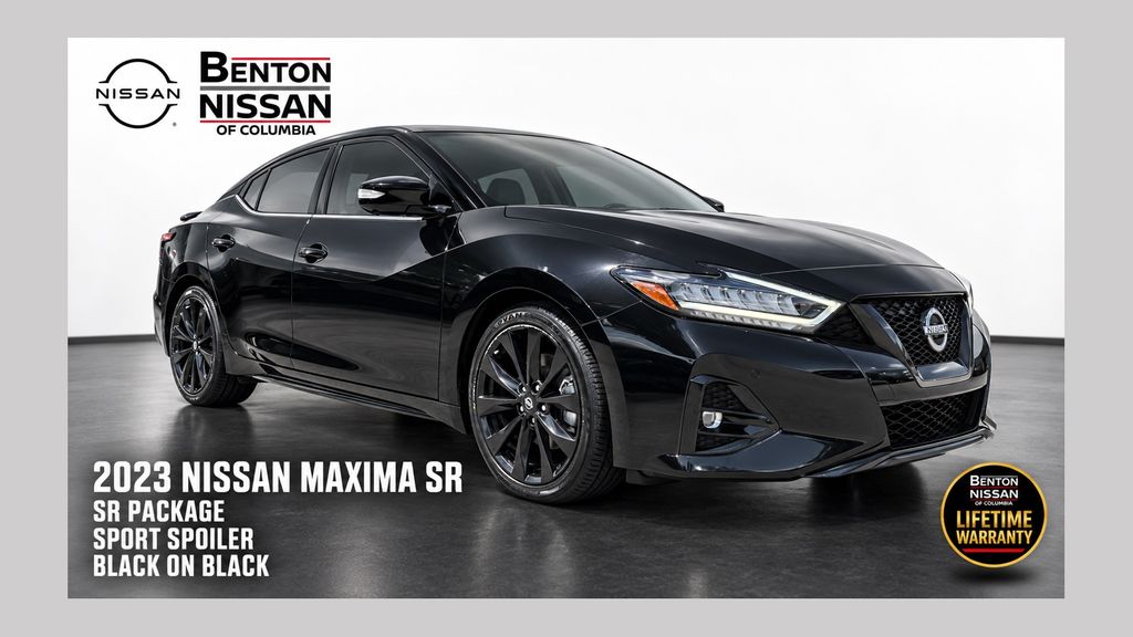2023 Nissan Maxima Negro (Super Black) Sedán Tracción delantera Transmisión variable continua