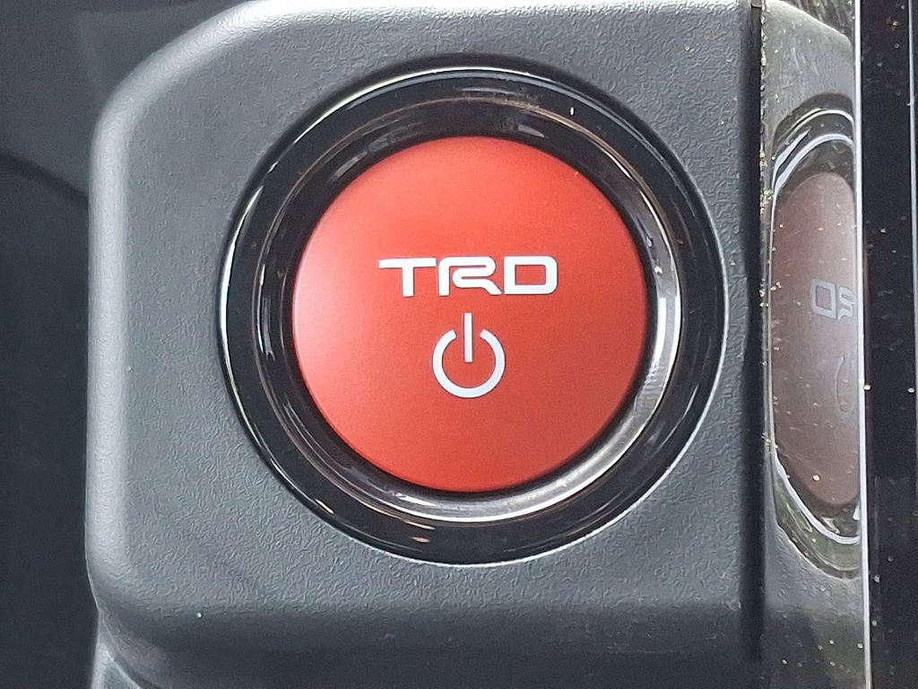 2025 Toyota Tacoma TRD Sport 15