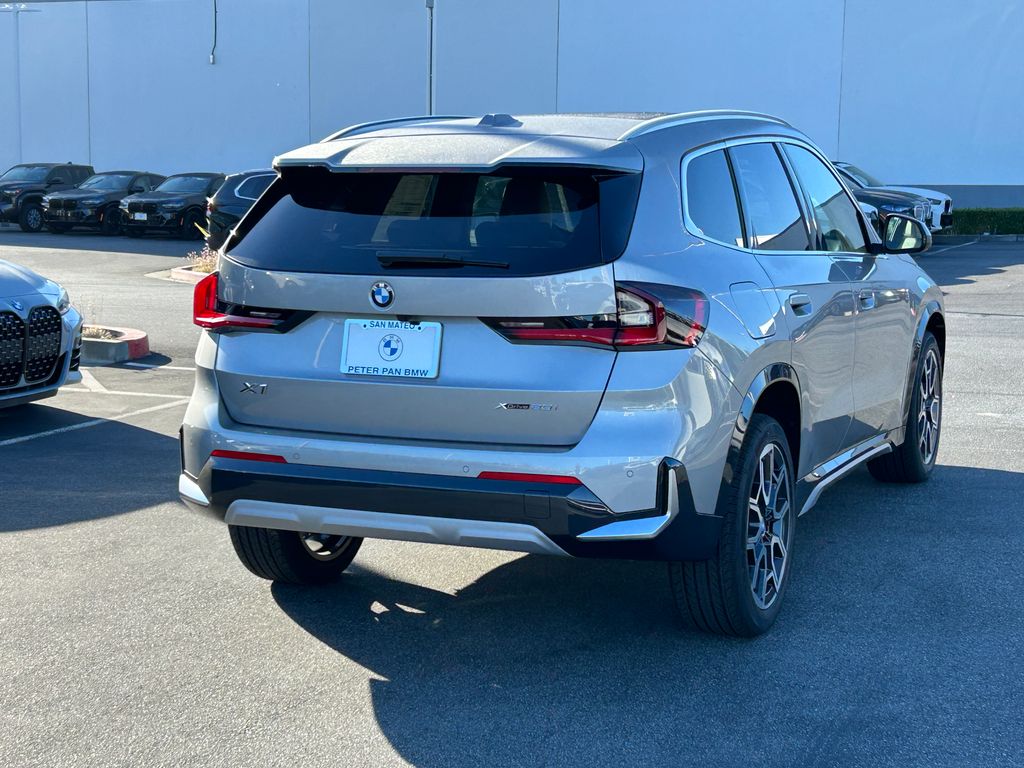 Thumbnail: 2025 BMW X1 - 5