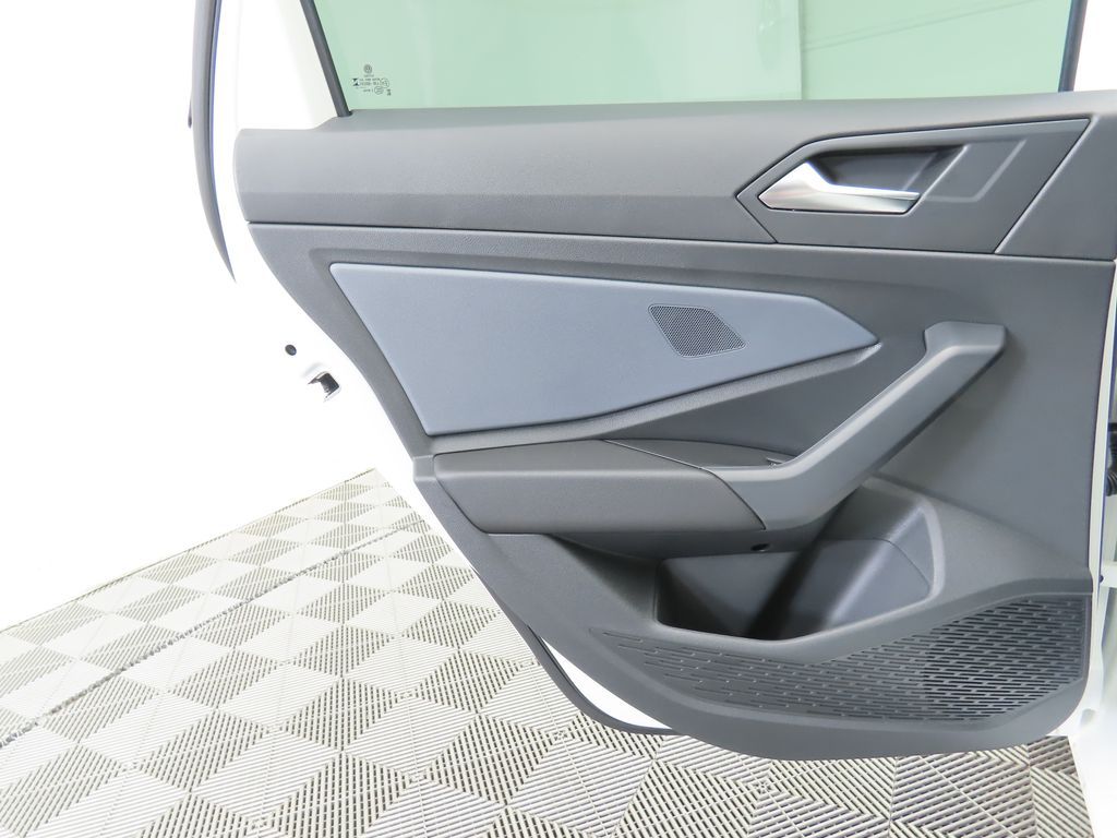 Thumbnail: 2025 Volkswagen Jetta - 26