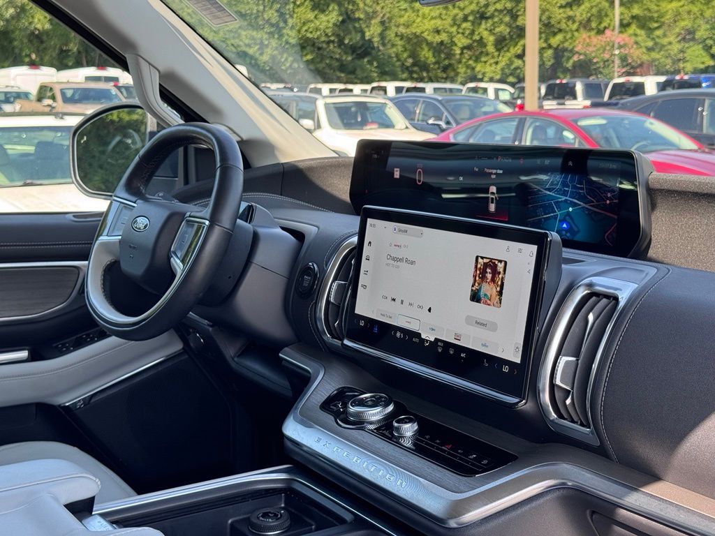 FordExpedition Max5