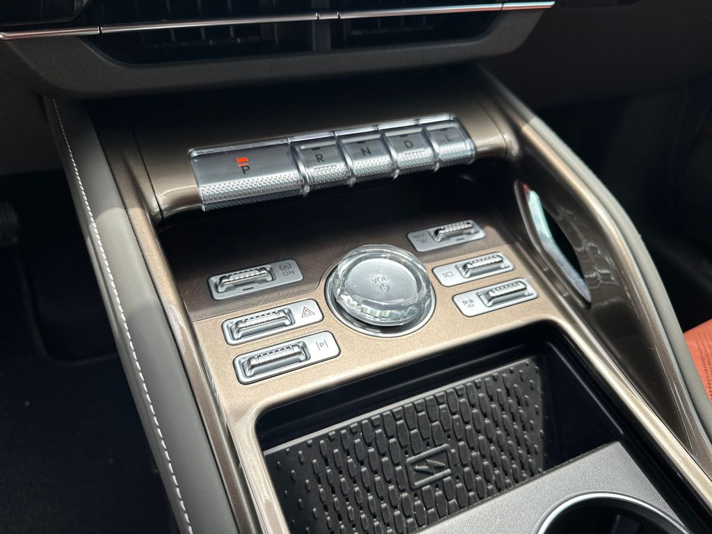 Used Car 2025 Lincoln Nautilus  Black Label For Sale Under $70,000 In Austin, Texas