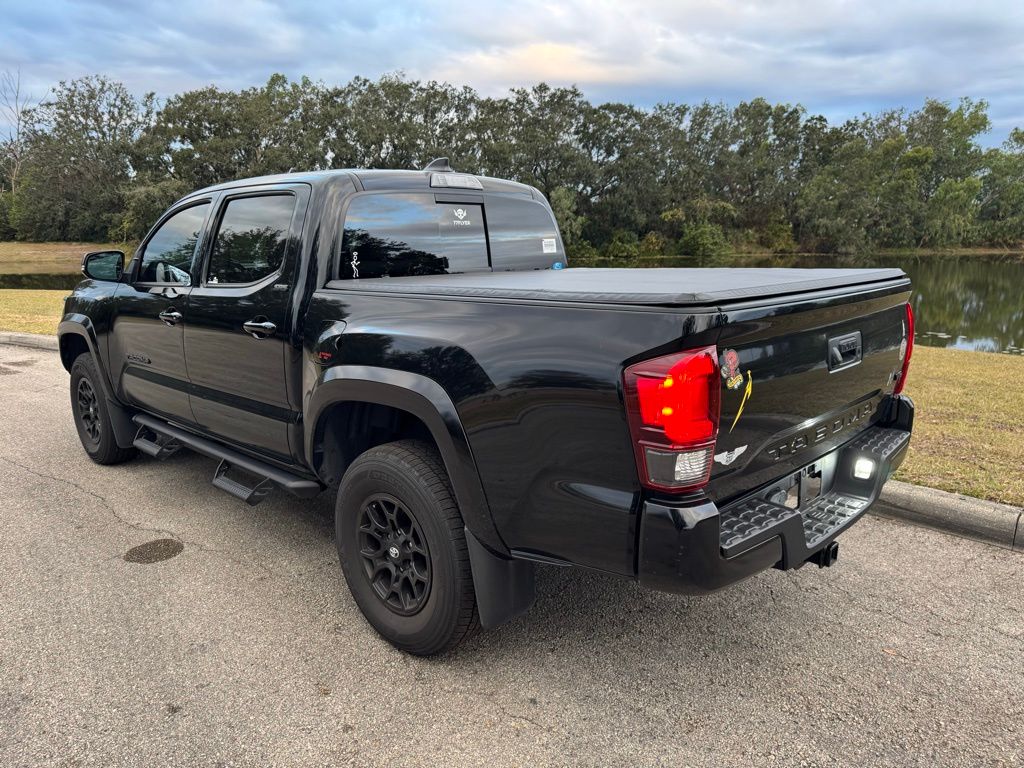 2022 Toyota Tacoma SR5 3