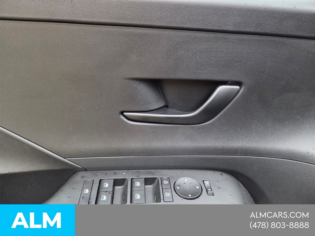 Used 2026 Black Hyundai SEL Sport image 28