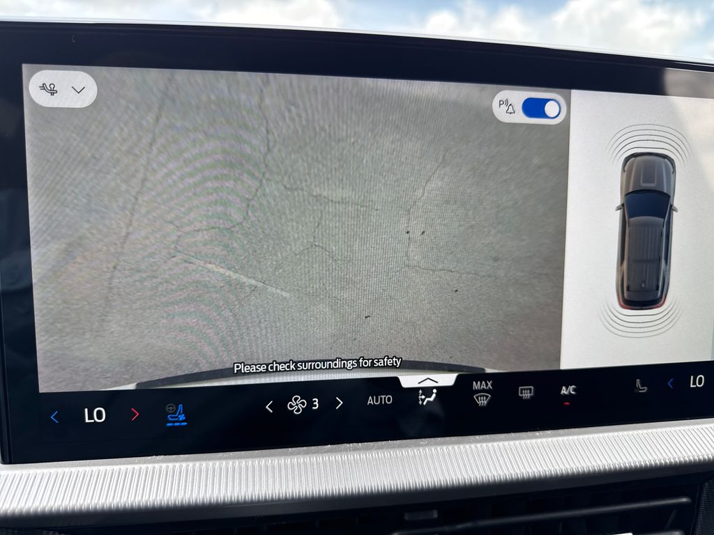 New 2026 White Ford Tremor image 25