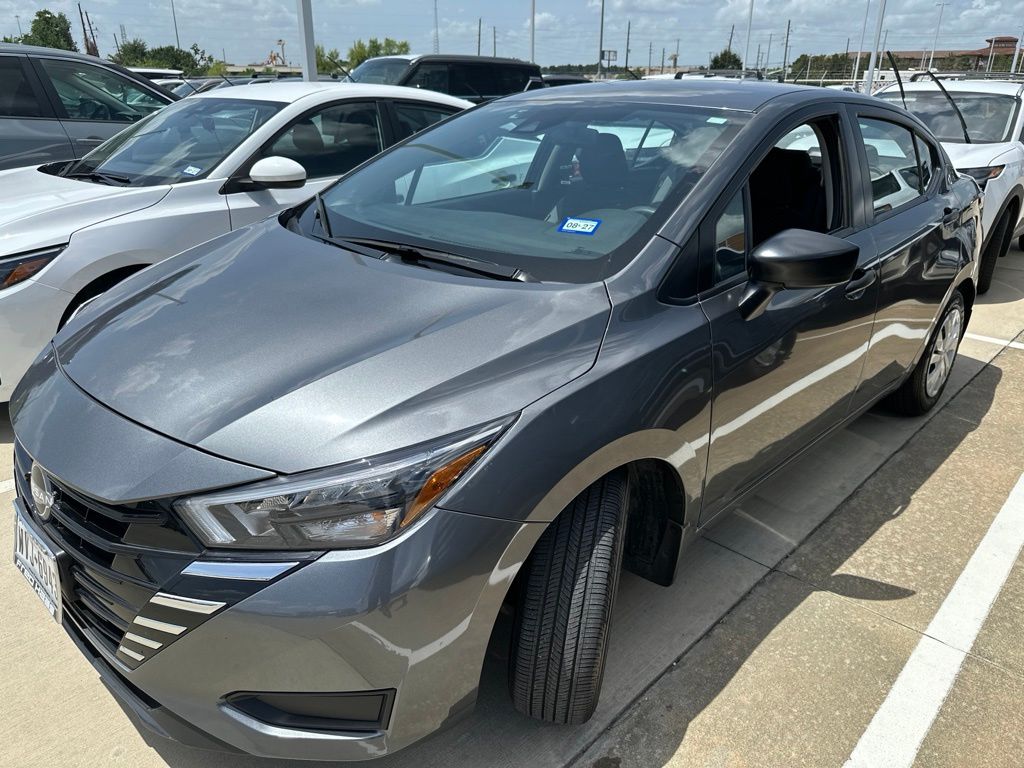 Gray (Gun Metallic) 2025 Nissan Versa Sedan Front-Wheel Drive Continuously Variable Transmission