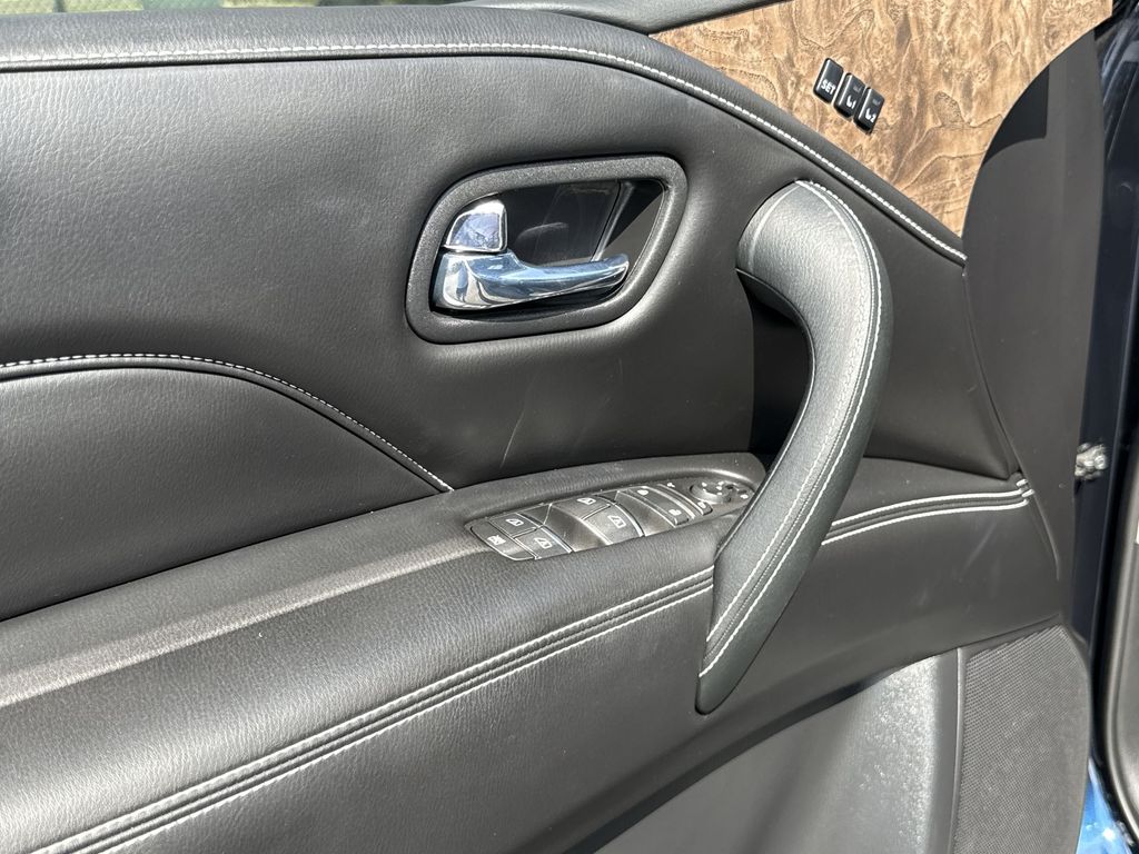 Thumbnail: 2022 INFINITI QX80 - 29