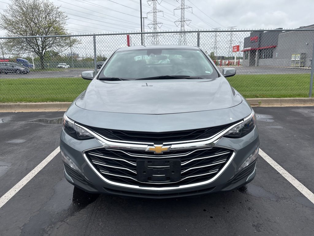 Sterling Gray Metallic 2024 Chevrolet Malibu LT with 1LT FWD Sedan Front-Wheel Drive Continuously Variable Transmission