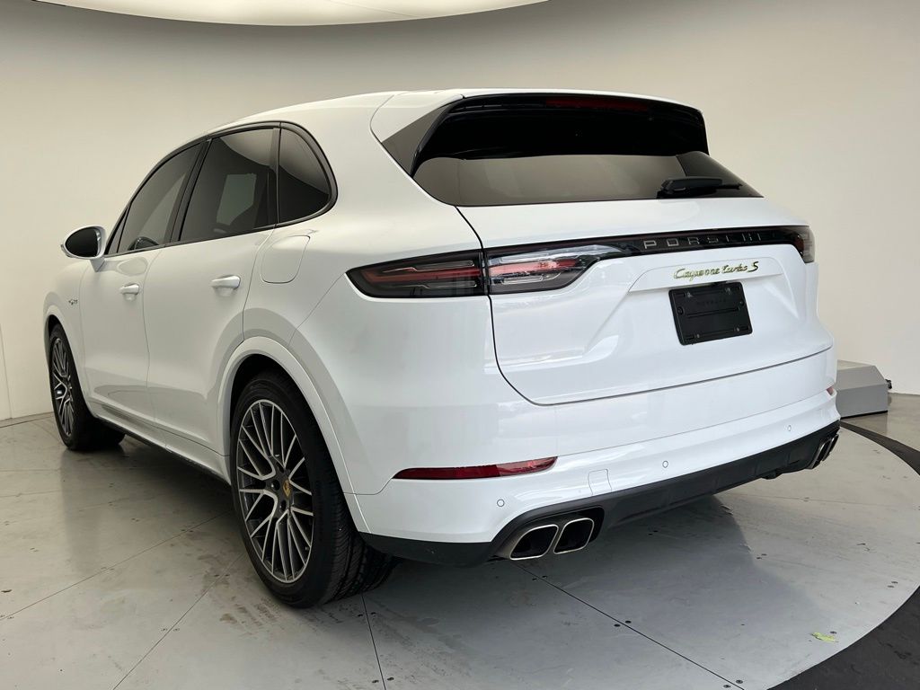 Thumbnail: 2023 Porsche Cayenne - 3