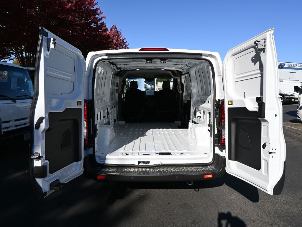 2024 Ford Transit 250